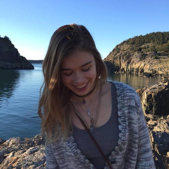 Meet your Posher, Maya - Picture 1 of 1